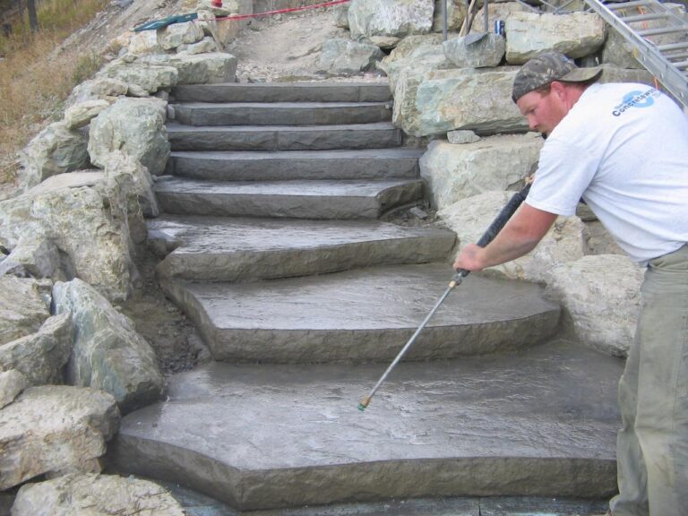 Poured concrete walkway cost