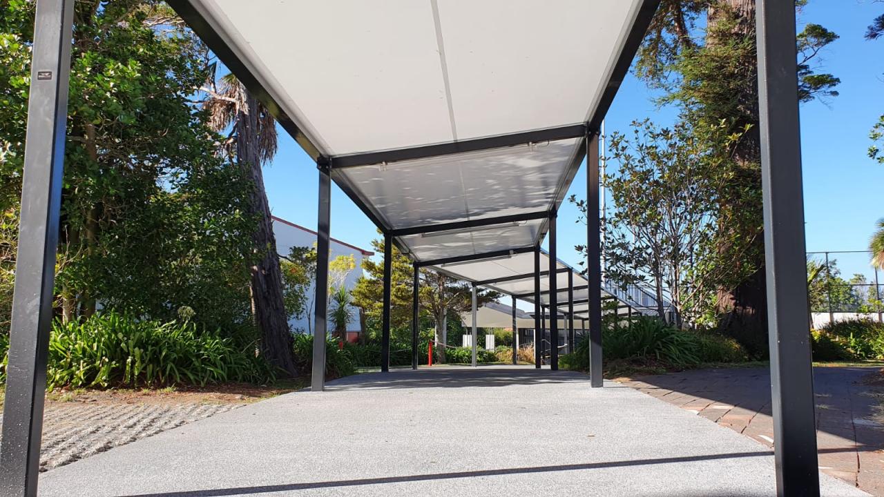Temporary construction covered walkways