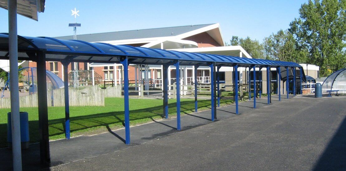 Construction covered walkway