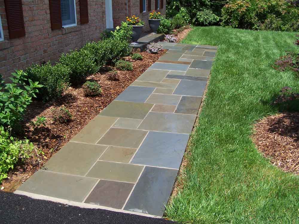 Flagstone walkway design