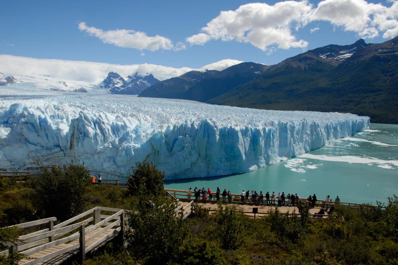 Moreno perito glacier hike calafate el guide park impossible lost around get